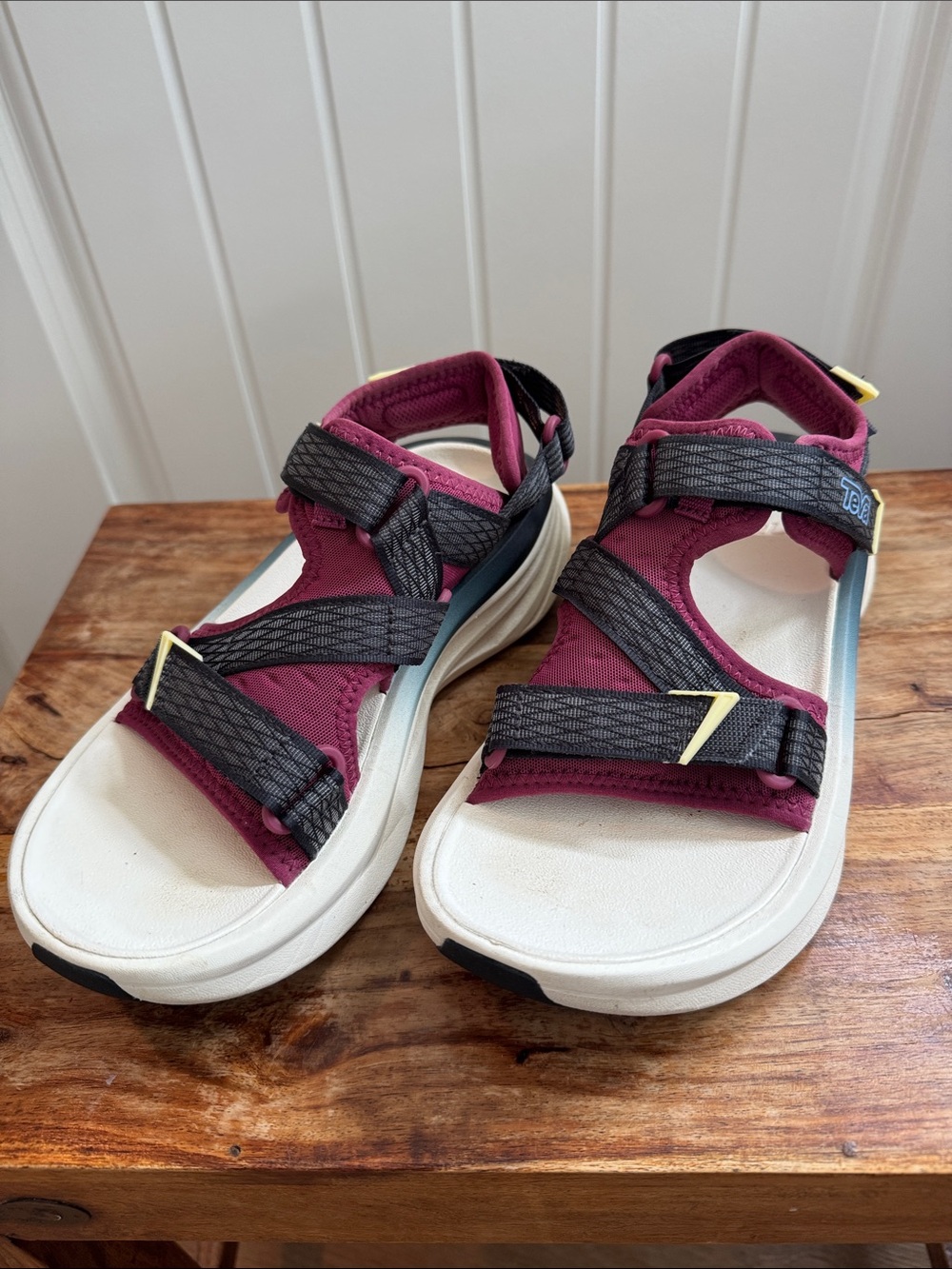 Teva Grandview Grandview plum/Gray Sneaker Sandals with Cream Sole 6